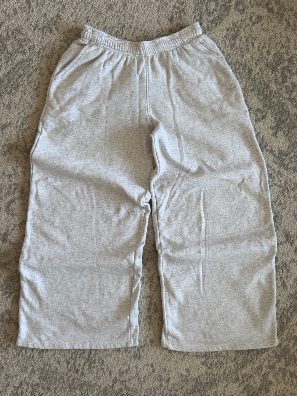 Garage light gray sweatpants ☁️
